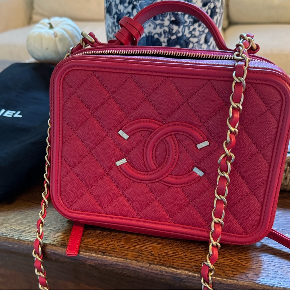 Chanel small filigree Vanity Bag
